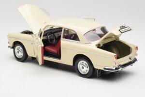 Volvo P121 Amazon White Revell 1:18 08866 Diecast - image 5 of 8