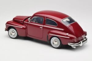 Volvo PV544 Cherry Red Revell 1:18 08887 Diecast - image 7 of 8