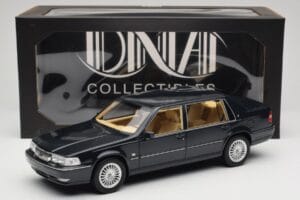 Volvo S90 Royal Blue DNA 1:18 DNA000088 Diecast - image 6 of 6