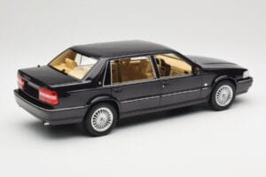 Volvo S90 Royal Violet DNA 1:18 DNA000089 Diecast - image 2 of 6