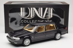 Volvo S90 Royal Violet DNA 1:18 DNA000089 Diecast - image 6 of 6