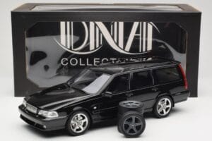 Volvo V70 R P80 Black DNA 1:18 DNA000232 Diecast - image 6 of 6