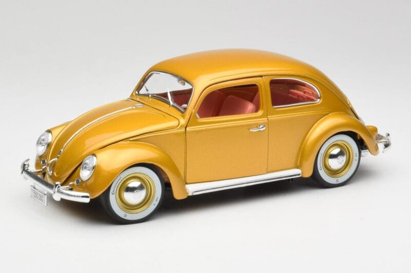 Volkswagen Beetle Gold Bburago 1:18 3361 Diecast
