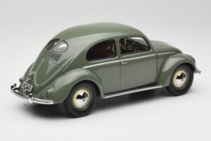Volkswagen Beetle Beryl Green Minichamps 1:18 107054000 Resin - image 2 of 6