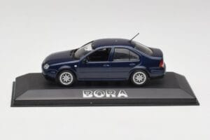 Volkswagen Bora Ocean Blue Minichamps 1:43 8198223B Diecast