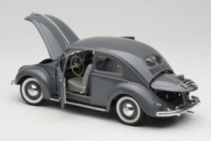 Volkswagen Export Sedan Agave Grey Maisto 1:18 100299 Diecast - image 5 of 8