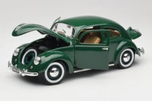Volkswagen Export Sedan Beryl Green Maisto 1:18 31820 Diecast - image 2 of 8