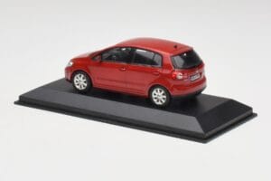 Volkswagen Golf Plus Tornado Red Minichamps 1:43 821911110 Diecast - image 3 of 4