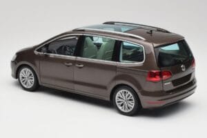 Volkswagen Sharan 7N Oak Brown Metallic Minichamps 1:18 110051001 Diecast - image 7 of 8