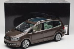 Volkswagen Sharan 7N Oak Brown Metallic Minichamps 1:18 110051001 Diecast - image 8 of 8