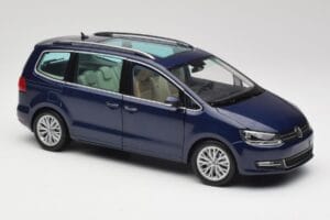 Volkswagen Sharan 7N Shadow Blue Metallic Minichamps 1:18 110051100 Diecast - image 6 of 8