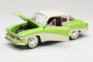 Wartburg 313 Pastel Green over Beige Revell 1:18 09018 Diecast - image 2 of 8