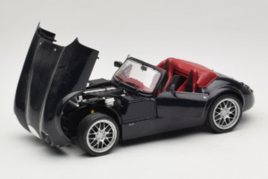 Wiesmann Roadster MF Carbon Black Revell 1:18 WIESMANN001 Diecast - image 2 of 9