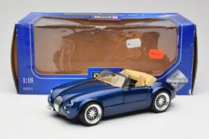 Wiesmann Roadster MF3 Blue Revell 1:18 08861 Diecast - image 8 of 8