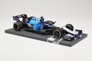 Williams Racing Mercedes FW43B #63 G. Russell Saudi Arabian GP 2021 Minichamps 1:18 117212263 Diecast - image 4 of 6