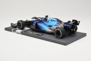 Williams Racing Mercedes FW43B #63 G. Russell Saudi Arabian GP 2021 Minichamps 1:18 117212263 Diecast - image 5 of 6