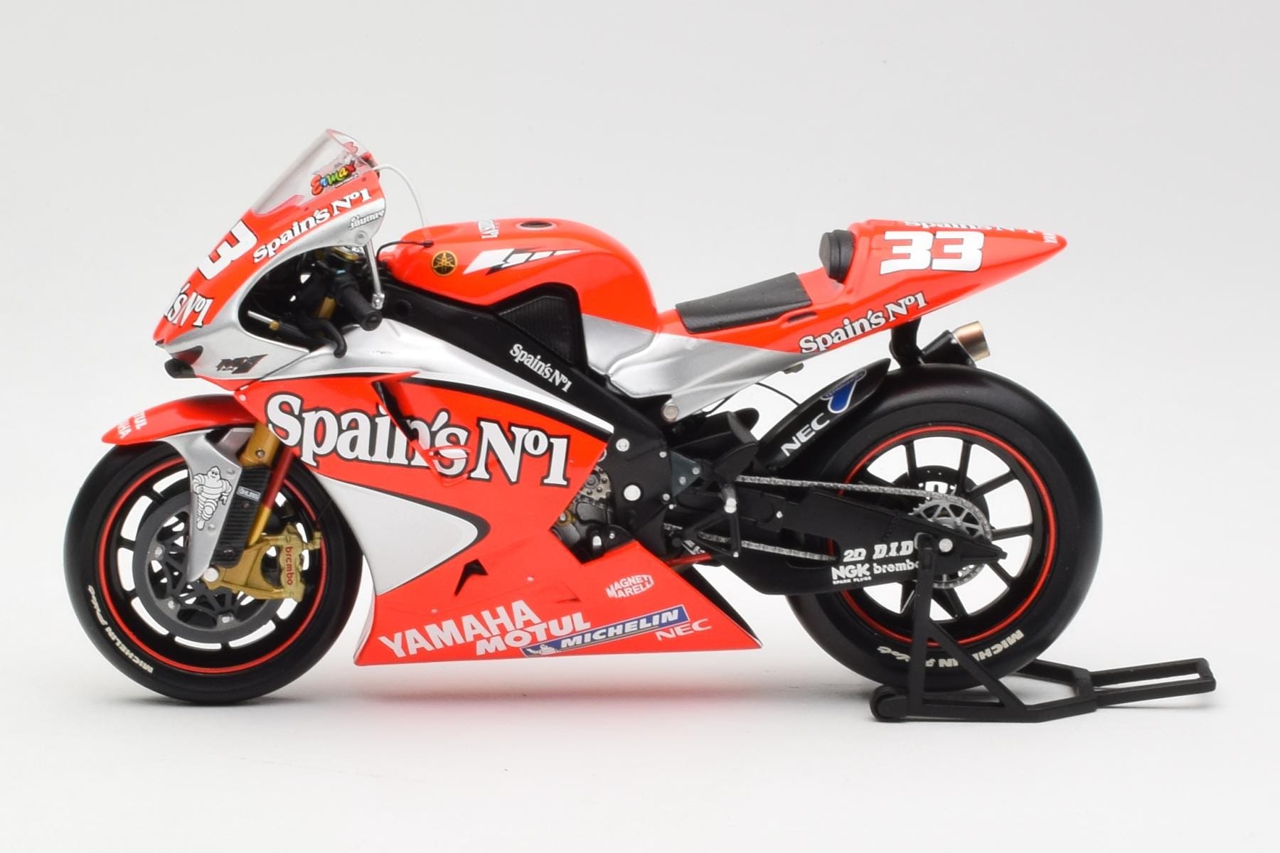 Minichamps Yamaha YZR-M1 Checa MotoGP 1:12 Model