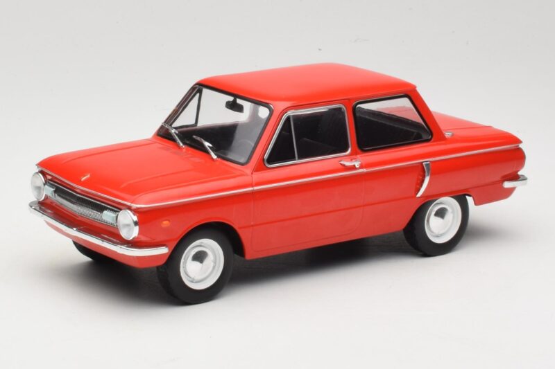 ZAZ 966 Red MCG 1:18 MCG18102 Diecast