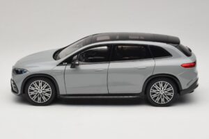 Mercedes EQS SUV X296 Manufaktur Alpine Grey NZG 1:18 B66960591 Diecast - image 4 of 8