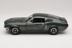 Ford Mustang GT Bullitt with Steve McQueen Figure Greenlight 1:18 12885 Diecast - image 4 of 8