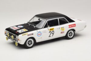 Opel Commodore A #29 J-L. Clarr / J-P. Peyroux Tour de France Automobile 1971 MCG 1:18 MCG18562R Diecast