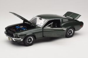 Ford Mustang GT Bullitt with Steve McQueen Figure Greenlight 1:18 12885 Diecast - image 2 of 8