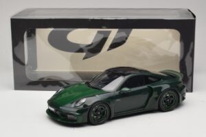 Porsche 911 992 Turbo S Brabus 900 Rocket R Mean Green GT Spirit 1:18 GT959 Resin - image 6 of 6