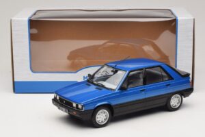 Renault 11 TXE Blue Metallic MCG 1:18 MCG18591 Diecast - image 6 of 6