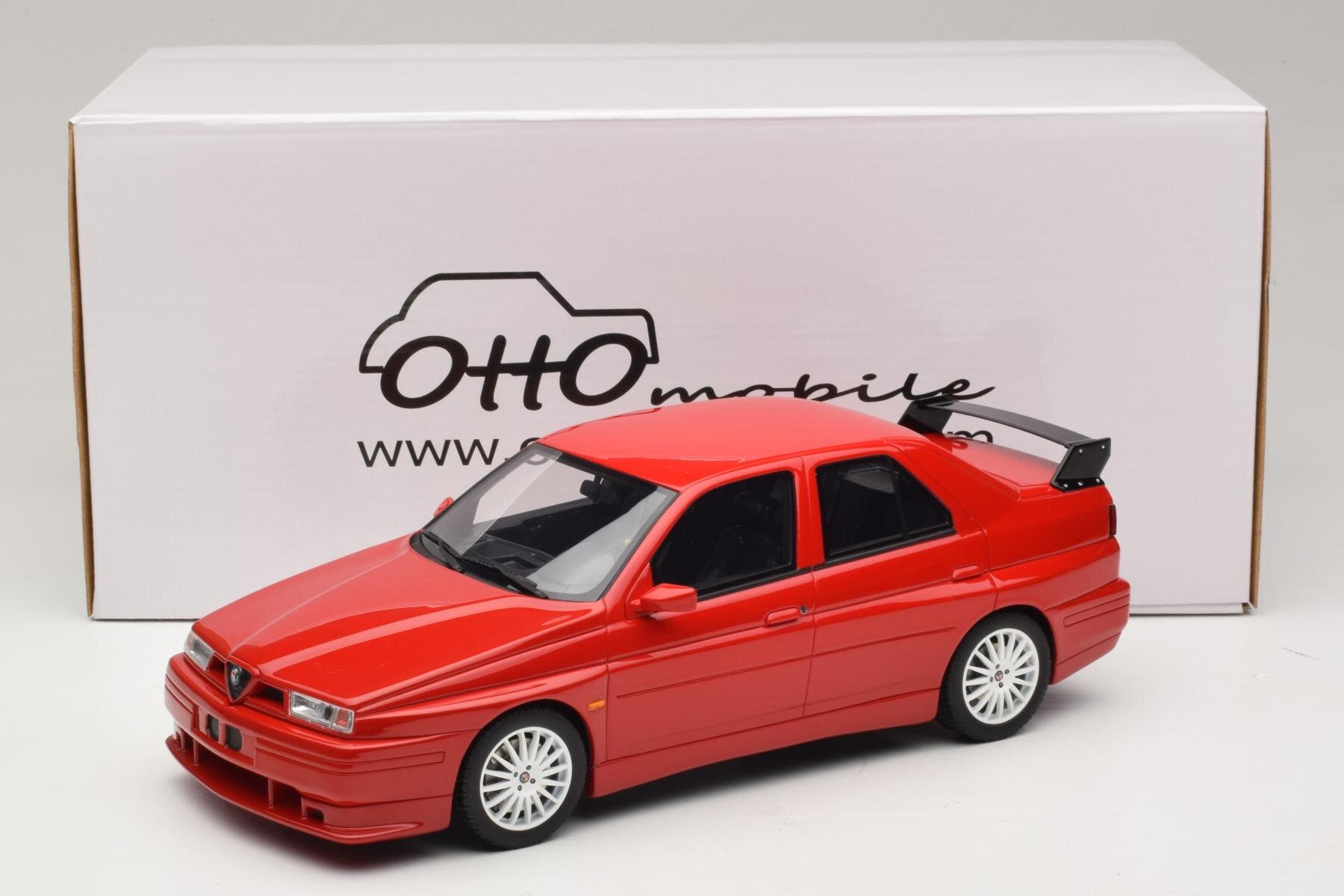 Otto Alfa Romeo 155 GTA Stradale 1:18 Alfa Red