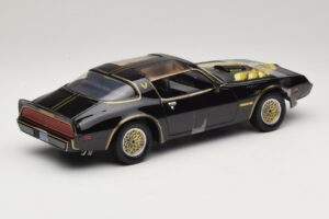Pontiac Firebird Trans Am Kill Bill Movie Greenlight 1:18 12951 Diecast - image 2 of 6