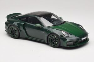 Porsche 911 992 Turbo S Brabus 900 Rocket R Mean Green GT Spirit 1:18 GT959 Resin - image 4 of 6