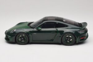 Porsche 911 992 Turbo S Brabus 900 Rocket R Mean Green GT Spirit 1:18 GT959 Resin - image 3 of 6