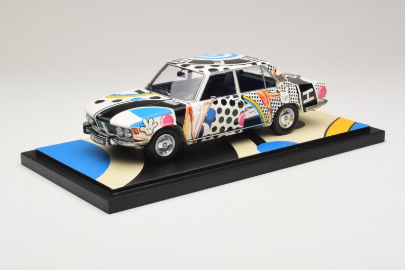 BMW 2500 E3 New Horizon Minichamps 1:18 BMW 2500 E3 New Horizon Minichamps 1:18 155029204 Resin