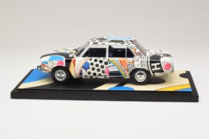 BMW 2500 E3 New Horizon Minichamps 1:18 155029204 Resin - image 3 of 6