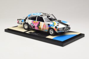 BMW 2500 E3 New Horizon Minichamps 1:18 155029204 Resin - image 4 of 6