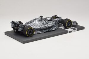 Alfa Romeo Orlen C42 V. Bottas Testing Barcelona 2022 Minichamps 1:18 117229977 Resin - image 2 of 7