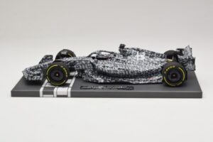 Alfa Romeo Orlen C42 V. Bottas Testing Barcelona 2022 Minichamps 1:18 117229977 Resin - image 3 of 7