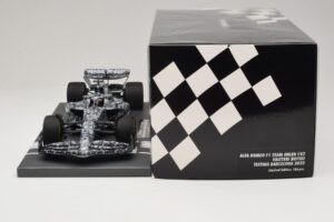 Alfa Romeo Orlen C42 V. Bottas Testing Barcelona 2022 Minichamps 1:18 117229977 Resin - image 6 of 7