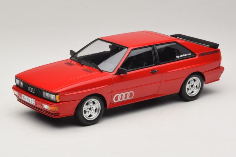 Audi Quattro Red Dealer Edition Minichamps 1:18 Audi Quattro Red Dealer Edition Minichamps 1:18 A5-5893 Diecast