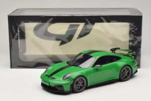 Porsche 911 992.2 GT3 Weissach Package Python Green GT Spirit 1:18 GT576 Resin - image 6 of 6