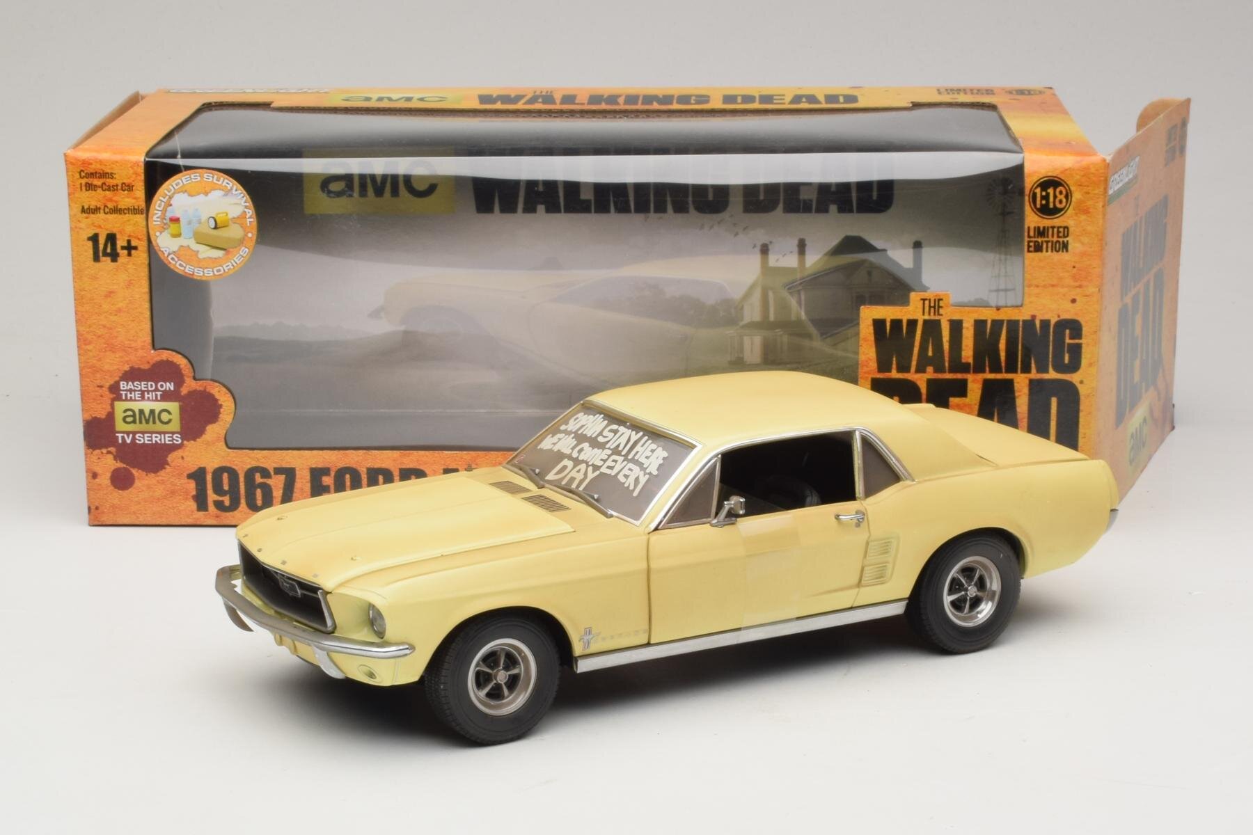 GreenLight Ford Mustang Coupe 1:18 Walking Dead