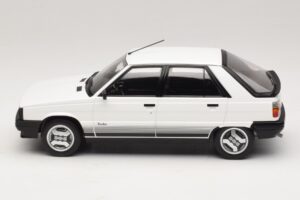 Renault 11 Turbo White MCG 1:18 MCG18589 Diecast - image 3 of 6
