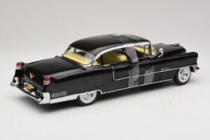 Cadillac Fleetwood Series 60 The Godfather Greenlight 1:18 12949 Diecast - image 2 of 6