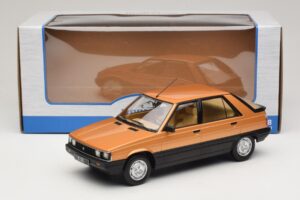 Renault 11 GTL Gold MCG 1:18 MCG18590 Diecast - image 6 of 6