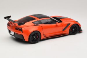 Chevrolet Corvette C7 ZR1 Red IXO 1:18 U18RDC001-FO Diecast - image 3 of 8