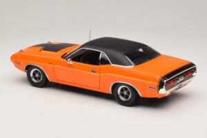 Dodge Challenger R/T Fast & Furious Darden's Car Greenlight 1:18 12846 Diecast - image 7 of 8