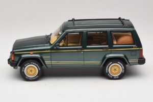 Jeep Cherokee XJ Limited Hunter Green Otto 1:18 OT1204 Resin - image 3 of 6