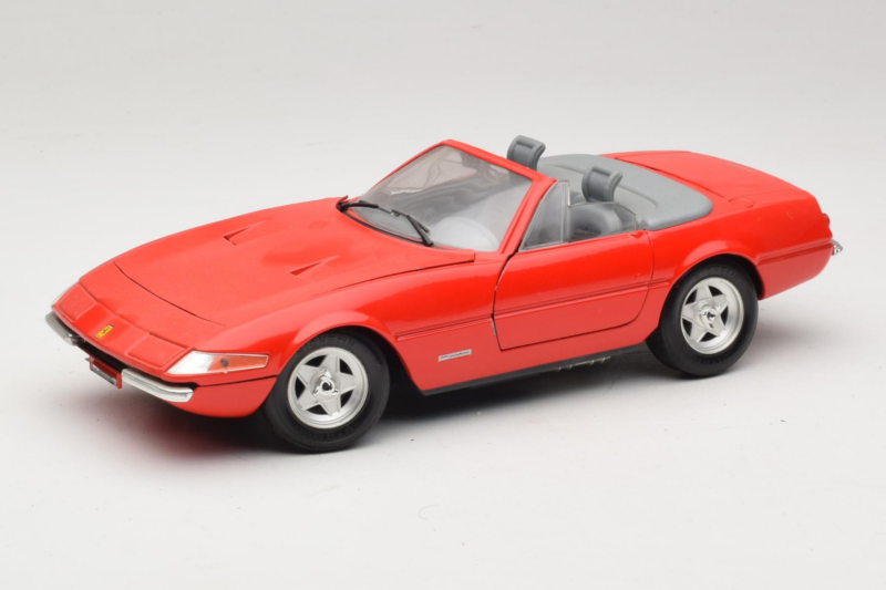 Ferrari 365 GTS/4 Spider Red Techno Giodi 1:18 40028-P1 Diecast
