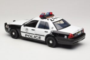 Ford Crown Victoria Police Interceptor The Hangover Movie Greenlight 1:18 12911 Diecast - image 5 of 6