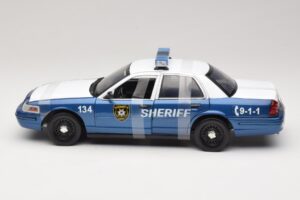 Ford Crown Victoria Police Interceptor The Walking Dead Greenlight 1:18 12957 Diecast - image 3 of 6